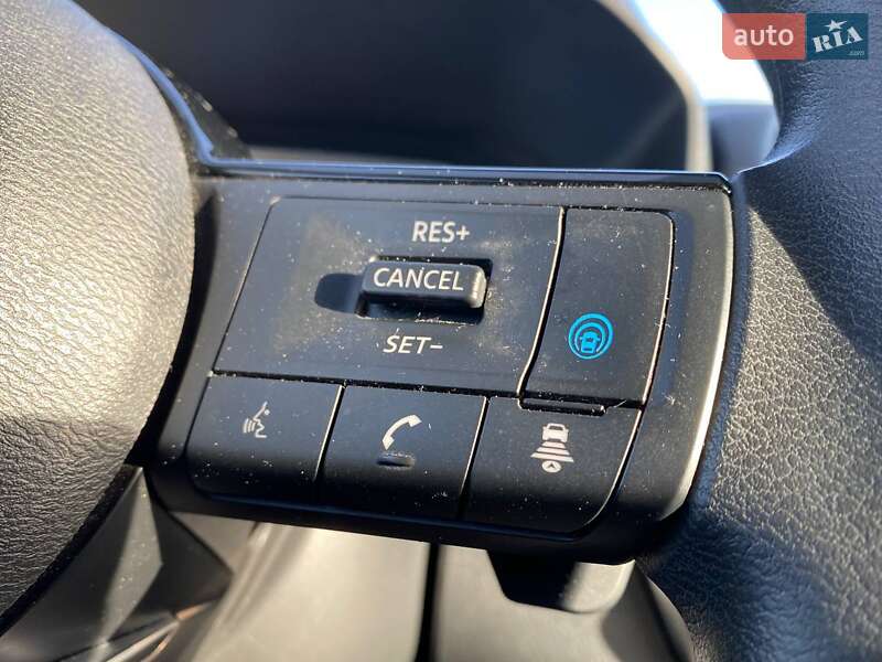 Внедорожник / Кроссовер Nissan Rogue 2021 в Львове