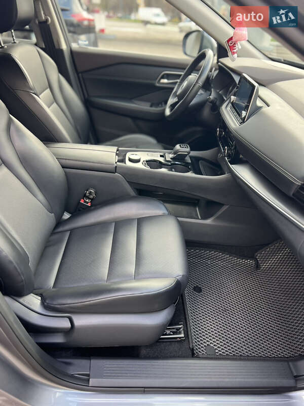 Внедорожник / Кроссовер Nissan Rogue 2021 в Харькове