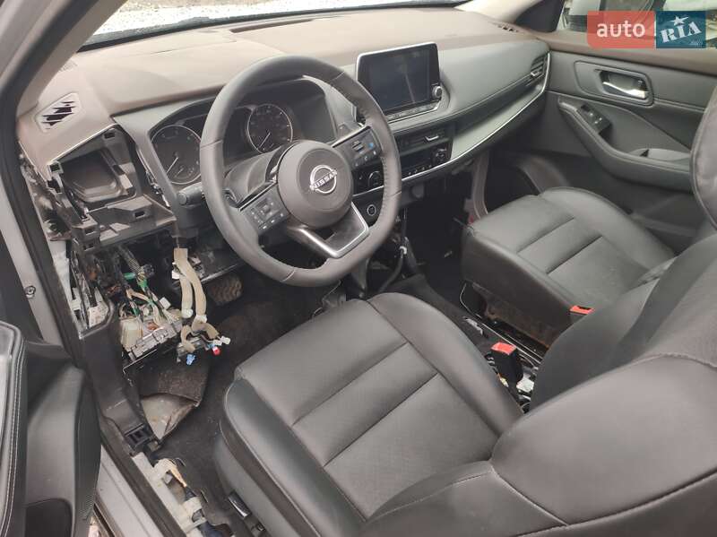 Внедорожник / Кроссовер Nissan Rogue 2023 в Полтаве