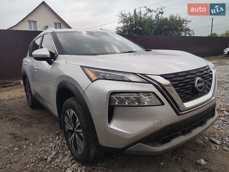 Внедорожник / Кроссовер Nissan Rogue 2023 в Полтаве