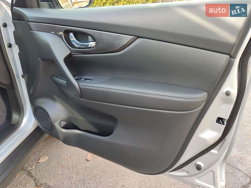 Внедорожник / Кроссовер Nissan Rogue 2019 в Днепре фото 18 Внедорожник / Кроссовер Nissan Rogue 2019 в Днепре