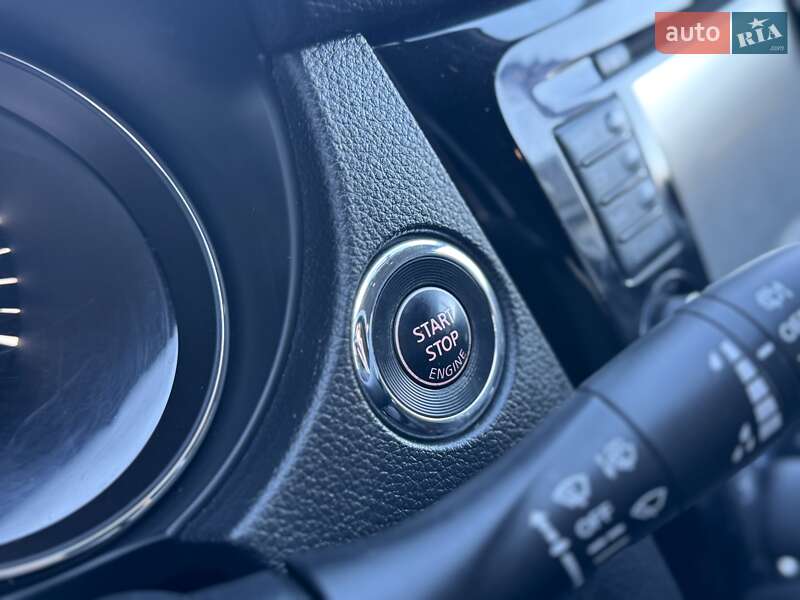 Внедорожник / Кроссовер Nissan Rogue 2017 в Кременчуге фото 23 Внедорожник / Кроссовер Nissan Rogue 2017 в Кременчуге