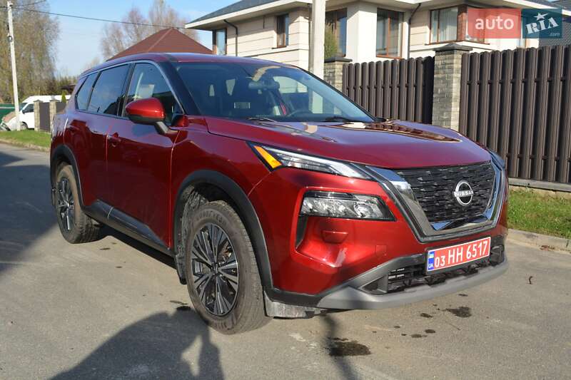 Внедорожник / Кроссовер Nissan Rogue 2021 в Киеве