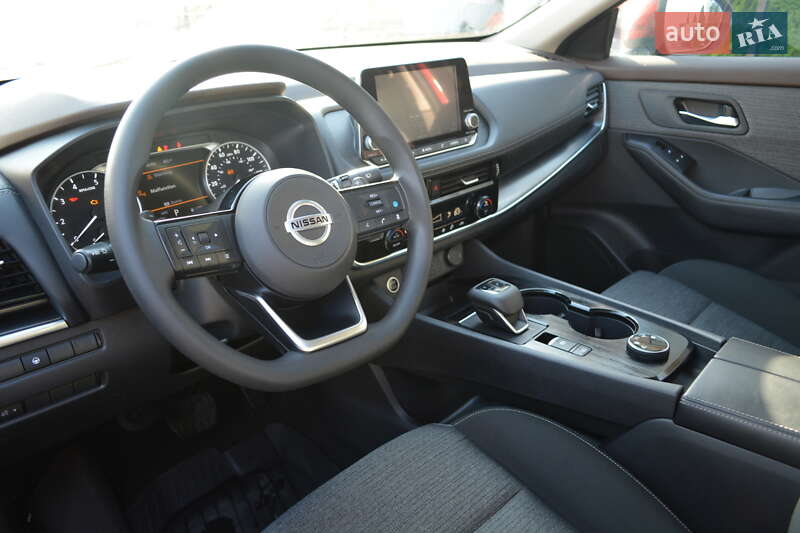 Внедорожник / Кроссовер Nissan Rogue 2021 в Киеве