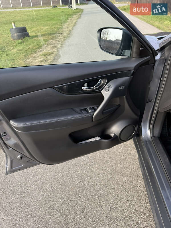 Внедорожник / Кроссовер Nissan Rogue 2017 в Киеве фото 17 Внедорожник / Кроссовер Nissan Rogue 2017 в Киеве