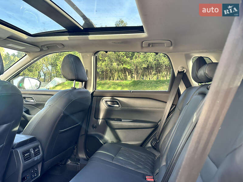 Внедорожник / Кроссовер Nissan Rogue 2021 в Одессе