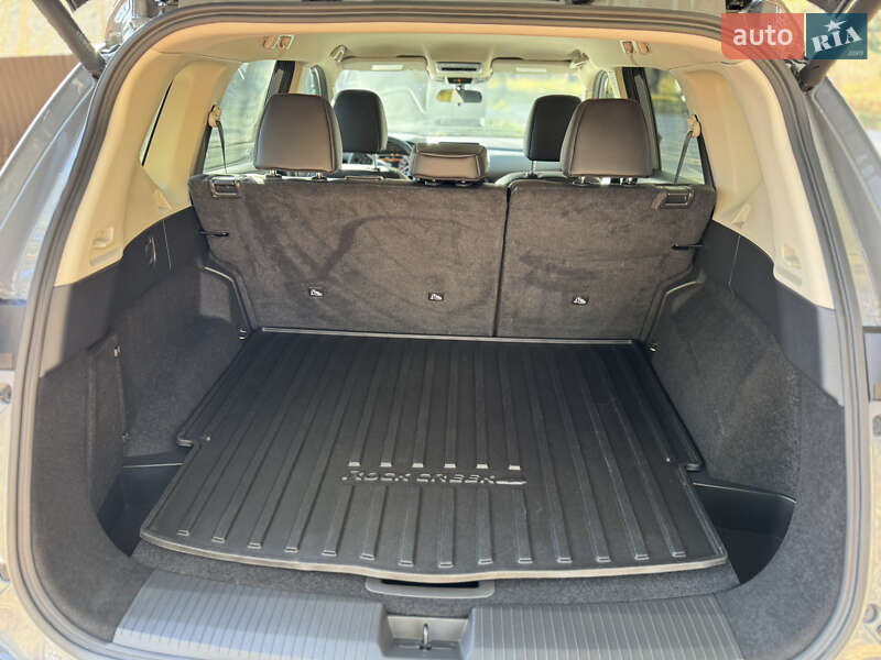 Позашляховик / Кросовер Nissan Rogue 2024 в Києві