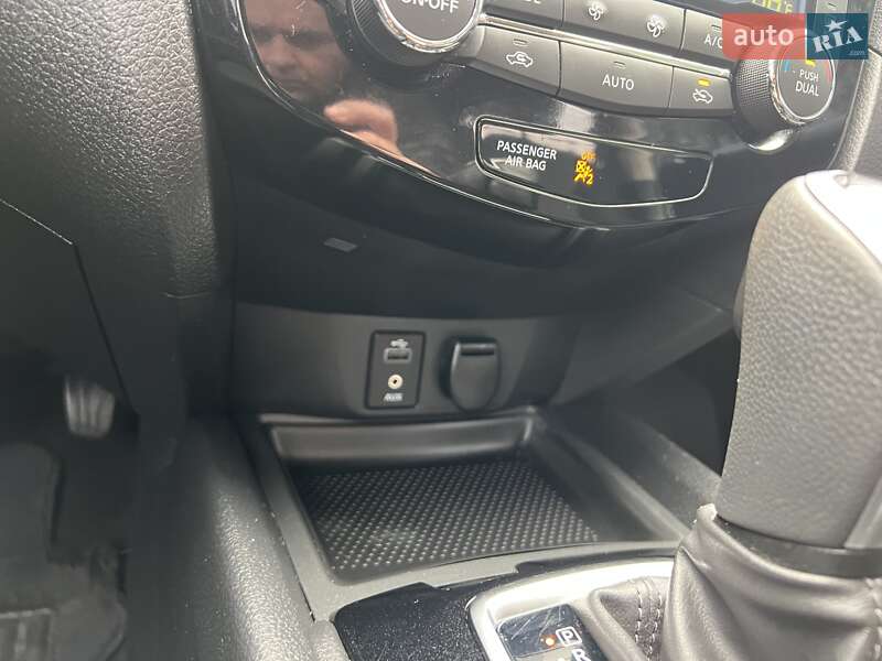 Внедорожник / Кроссовер Nissan Rogue 2017 в Ровно фото 32 Внедорожник / Кроссовер Nissan Rogue 2017 в Ровно