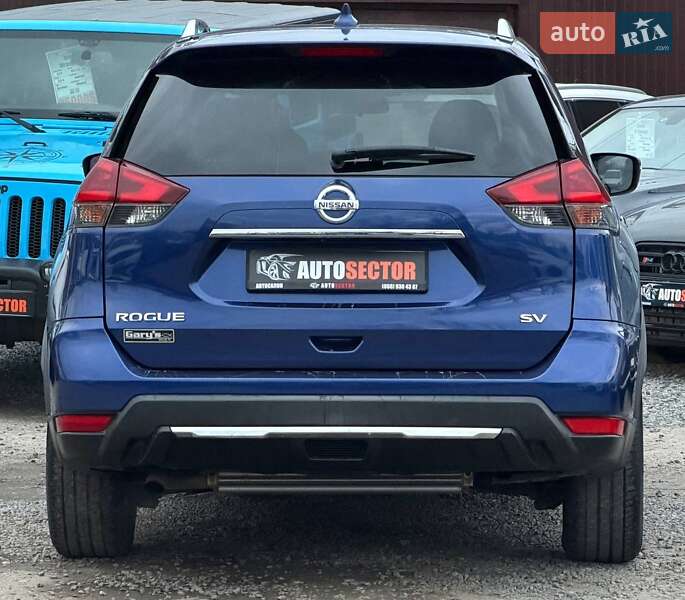 Внедорожник / Кроссовер Nissan Rogue 2017 в Харькове