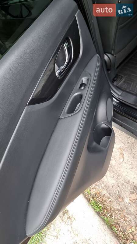 Внедорожник / Кроссовер Nissan Rogue 2019 в Киеве фото 12 Внедорожник / Кроссовер Nissan Rogue 2019 в Киеве