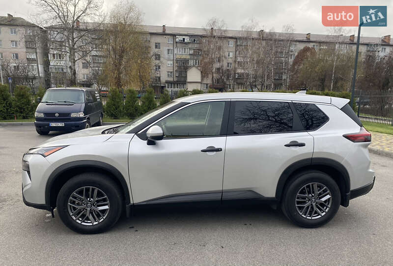 Внедорожник / Кроссовер Nissan Rogue 2024 в Броварах