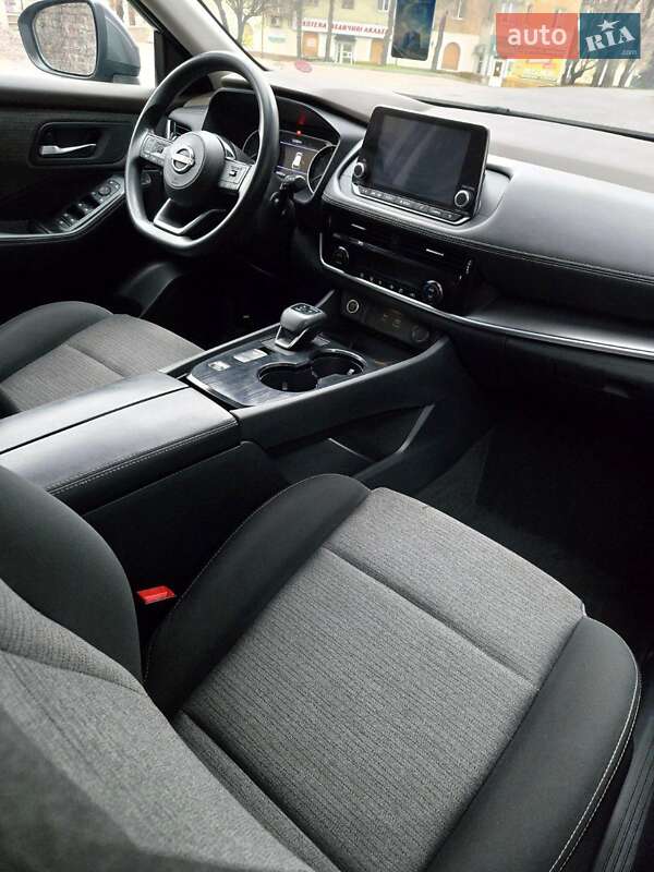 Внедорожник / Кроссовер Nissan Rogue 2022 в Каменском