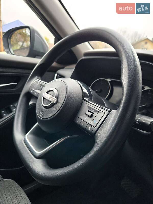 Внедорожник / Кроссовер Nissan Rogue 2022 в Каменском