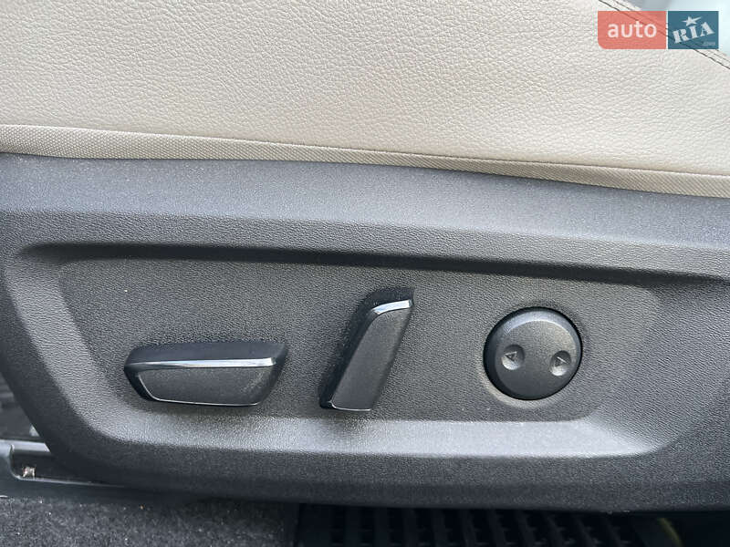 Внедорожник / Кроссовер Nissan Rogue 2023 в Киеве