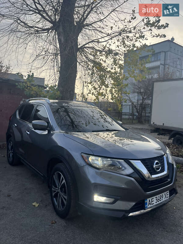 Внедорожник / Кроссовер Nissan Rogue 2017 в Днепре фото 2 Внедорожник / Кроссовер Nissan Rogue 2017 в Днепре