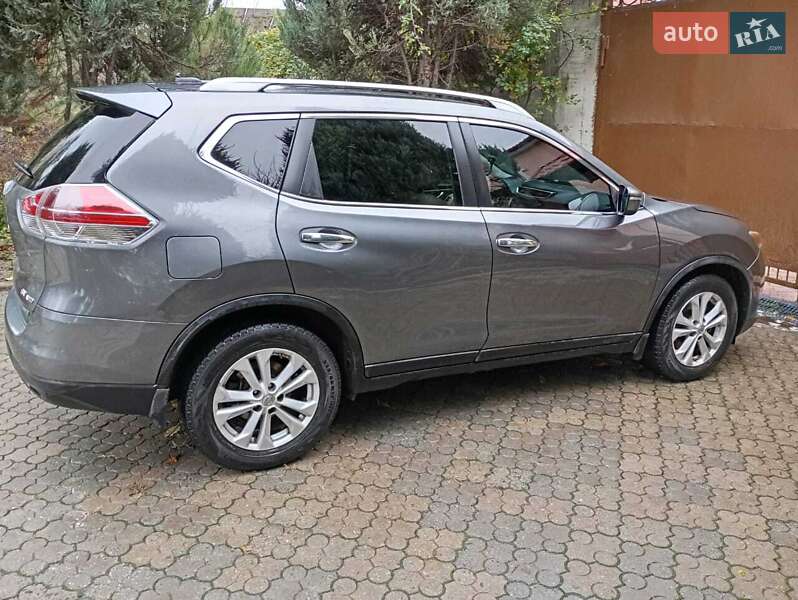 Внедорожник / Кроссовер Nissan Rogue 2014 в Днепре