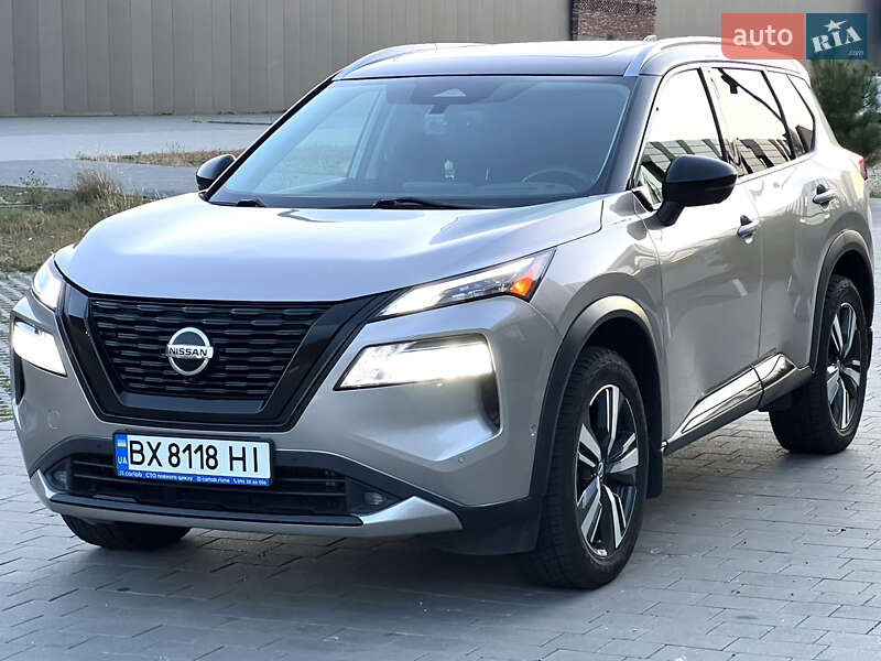 Внедорожник / Кроссовер Nissan Rogue 2021 в Хмельницком