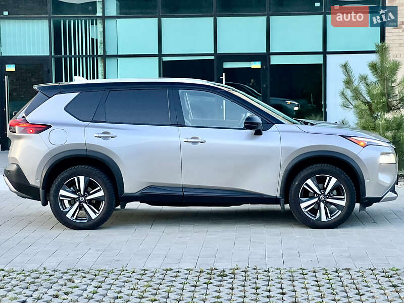 Внедорожник / Кроссовер Nissan Rogue 2021 в Хмельницком