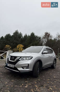 Внедорожник / Кроссовер Nissan Rogue 2018 в Боярке