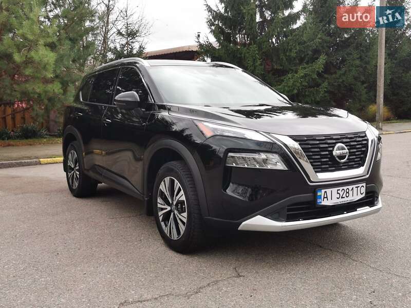 Внедорожник / Кроссовер Nissan Rogue 2021 в Киеве