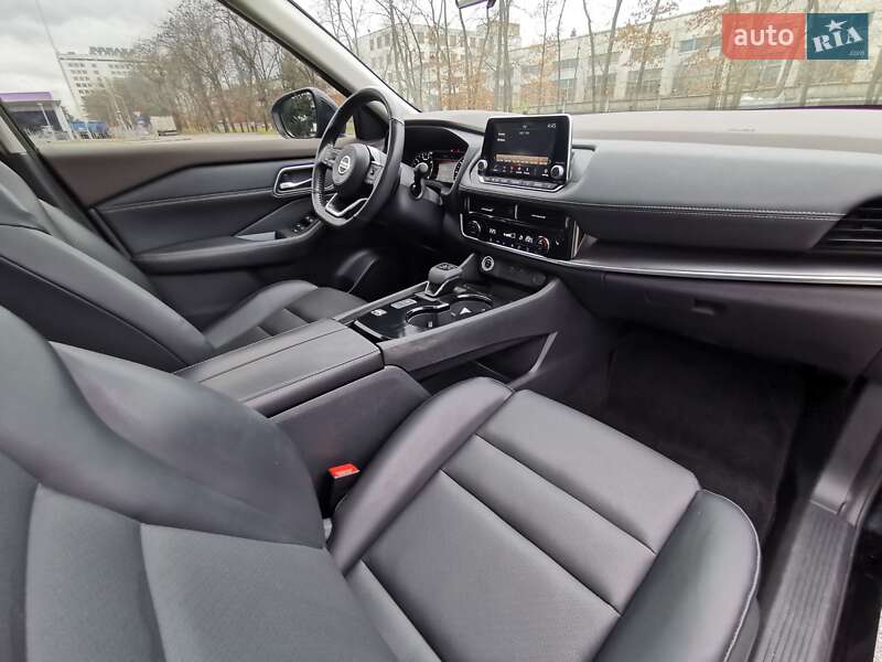 Внедорожник / Кроссовер Nissan Rogue 2021 в Киеве