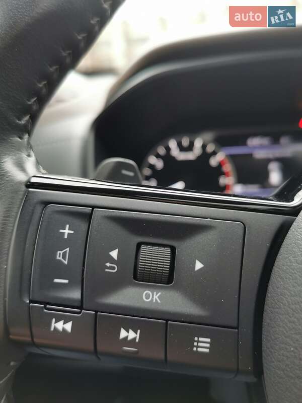 Внедорожник / Кроссовер Nissan Rogue 2021 в Киеве