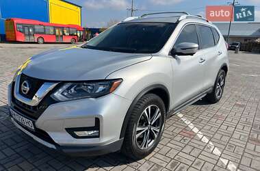 Внедорожник / Кроссовер Nissan Rogue 2016 в Львове