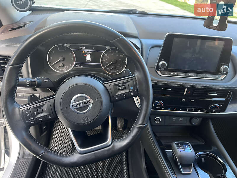 Позашляховик / Кросовер Nissan Rogue 2020 в Львові