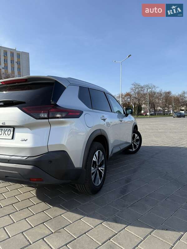 Внедорожник / Кроссовер Nissan Rogue 2020 в Черкассах