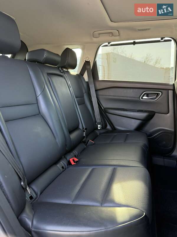 Внедорожник / Кроссовер Nissan Rogue 2020 в Черкассах