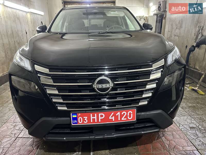 Позашляховик / Кросовер Nissan Rogue 2025 в Ізюмі