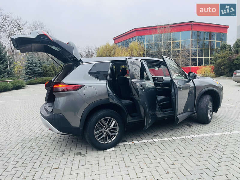 Позашляховик / Кросовер Nissan Rogue 2021 в Харкові