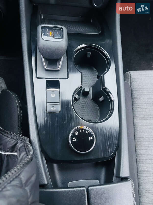 Позашляховик / Кросовер Nissan Rogue 2021 в Харкові