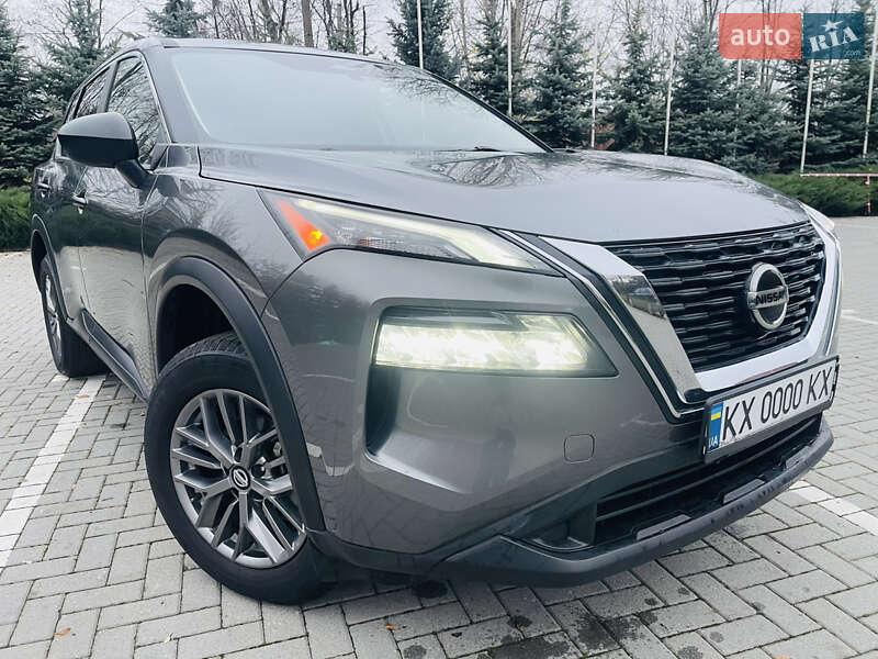Позашляховик / Кросовер Nissan Rogue 2021 в Харкові