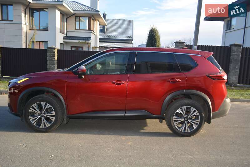 Внедорожник / Кроссовер Nissan Rogue 2021 в Киеве