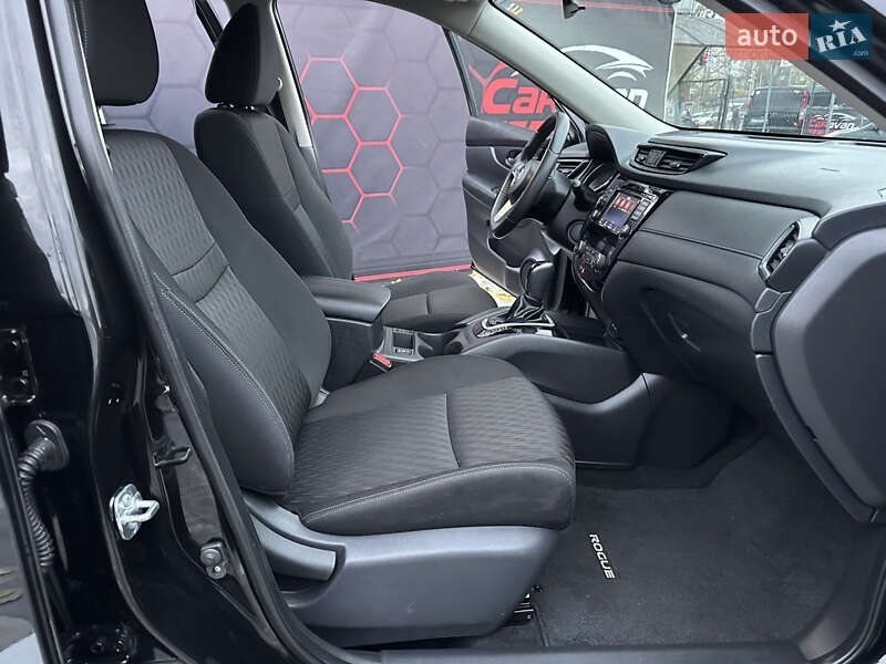 Внедорожник / Кроссовер Nissan Rogue 2020 в Днепре