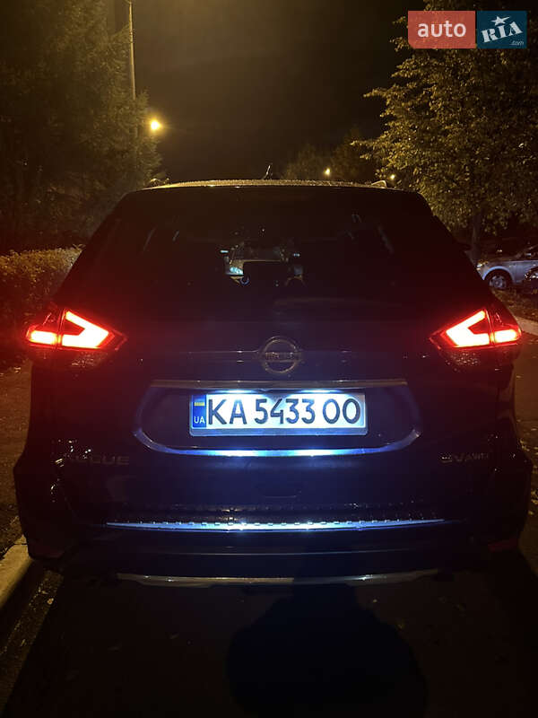 Внедорожник / Кроссовер Nissan Rogue 2019 в Киеве