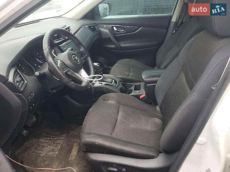 Внедорожник / Кроссовер Nissan Rogue 2018 в Луцке