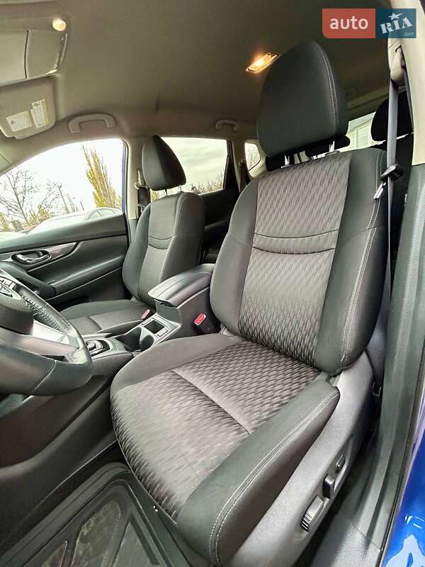 Внедорожник / Кроссовер Nissan Rogue 2017 в Одессе