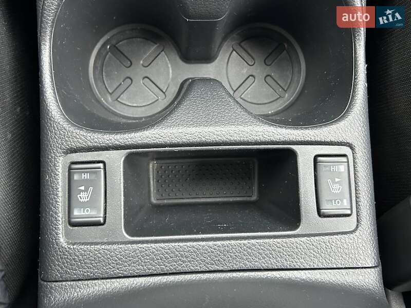 Внедорожник / Кроссовер Nissan Rogue 2017 в Одессе