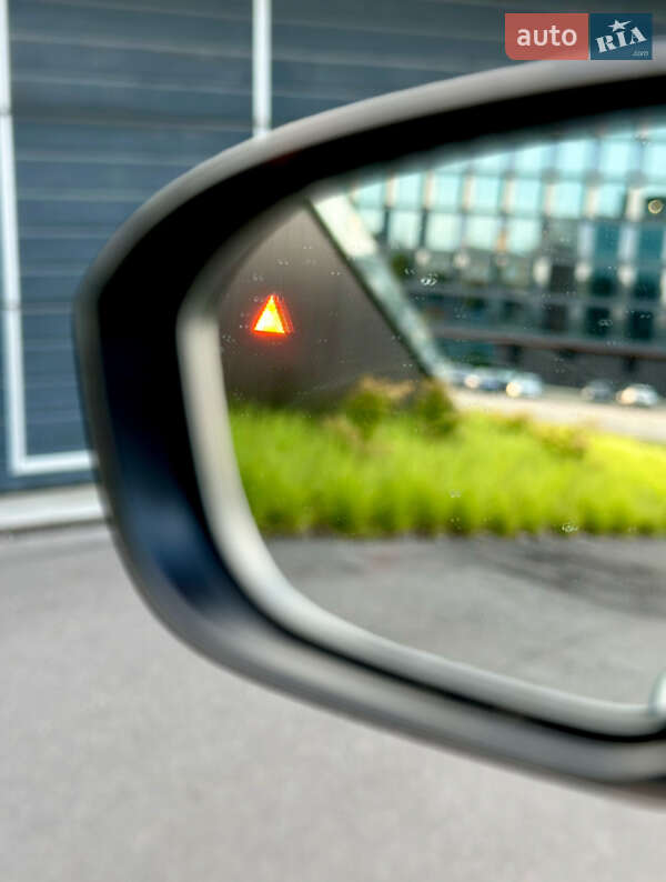 Внедорожник / Кроссовер Nissan Rogue 2021 в Киеве