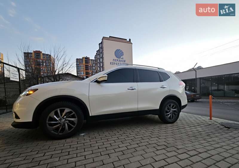 Внедорожник / Кроссовер Nissan Rogue 2015 в Житомире