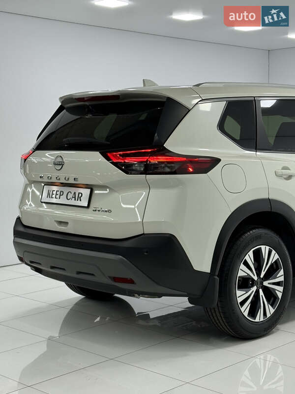 Внедорожник / Кроссовер Nissan Rogue 2023 в Одессе