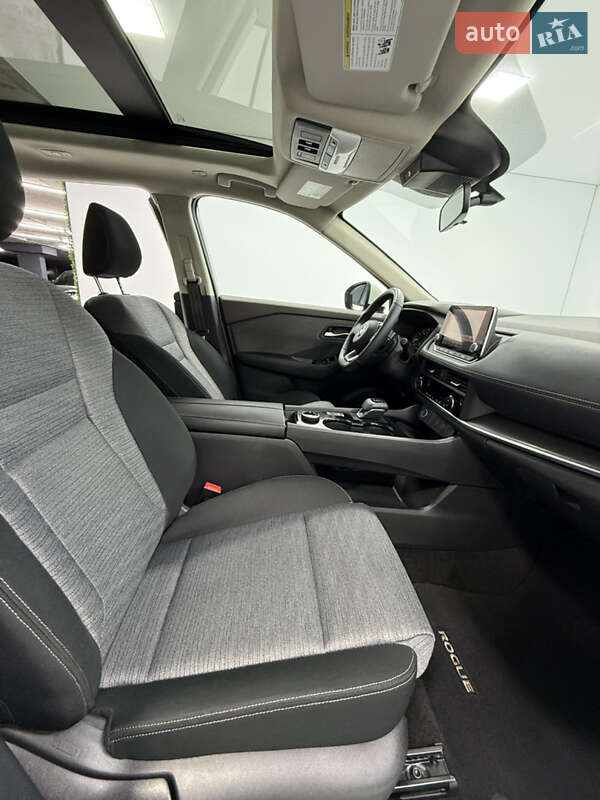 Внедорожник / Кроссовер Nissan Rogue 2023 в Одессе