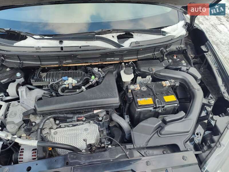 Внедорожник / Кроссовер Nissan Rogue 2017 в Запорожье