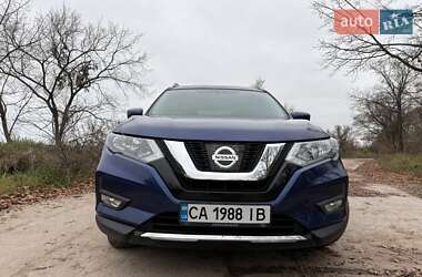 Внедорожник / Кроссовер Nissan Rogue 2016 в Черкассах