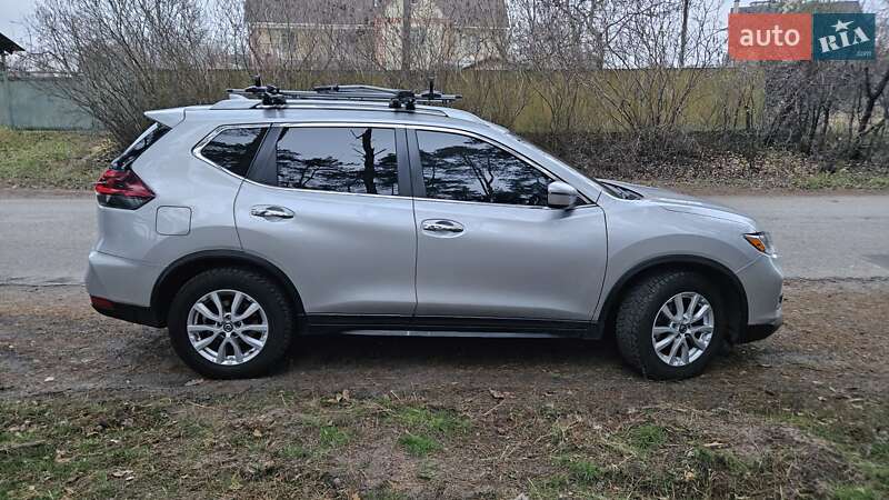 Внедорожник / Кроссовер Nissan Rogue 2019 в Василькове