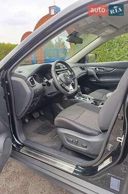 Внедорожник / Кроссовер Nissan Rogue 2019 в Змиеве