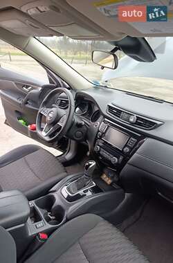 Внедорожник / Кроссовер Nissan Rogue 2019 в Змиеве