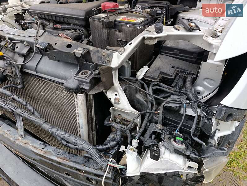 Внедорожник / Кроссовер Nissan Rogue 2017 в Луцке